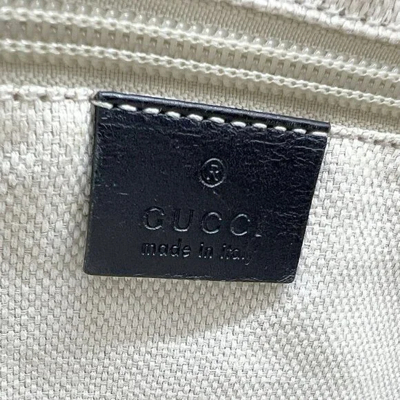 GUCCI Authentic Black Leather Shoulder Bag - Picture 9 of 10